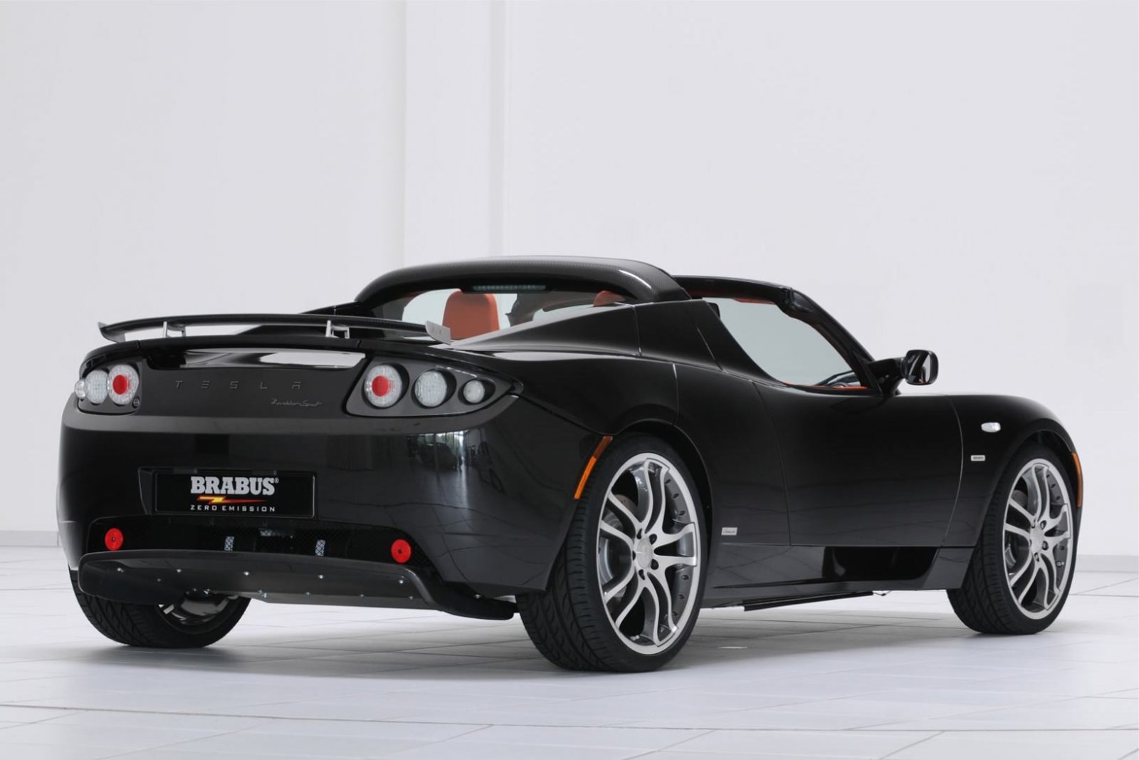 Tesla Roadster Brabus 2009 - Albums convertis - Forum Auto