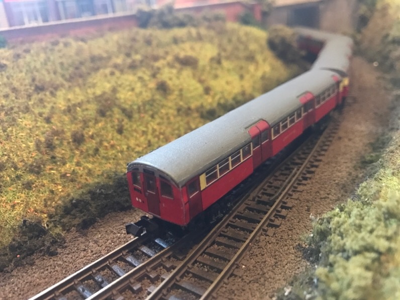 00 gauge sale underground trains