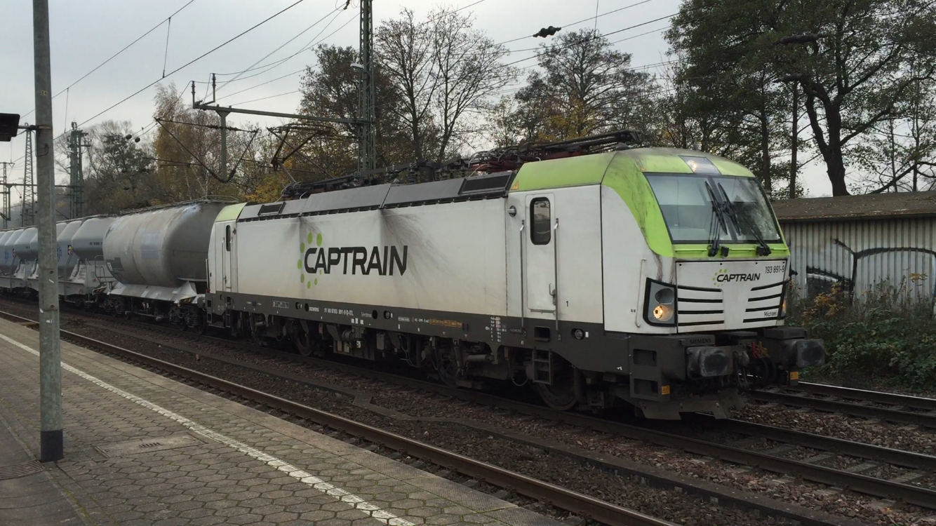 Captrain Green paint query. - German Railways - RMweb