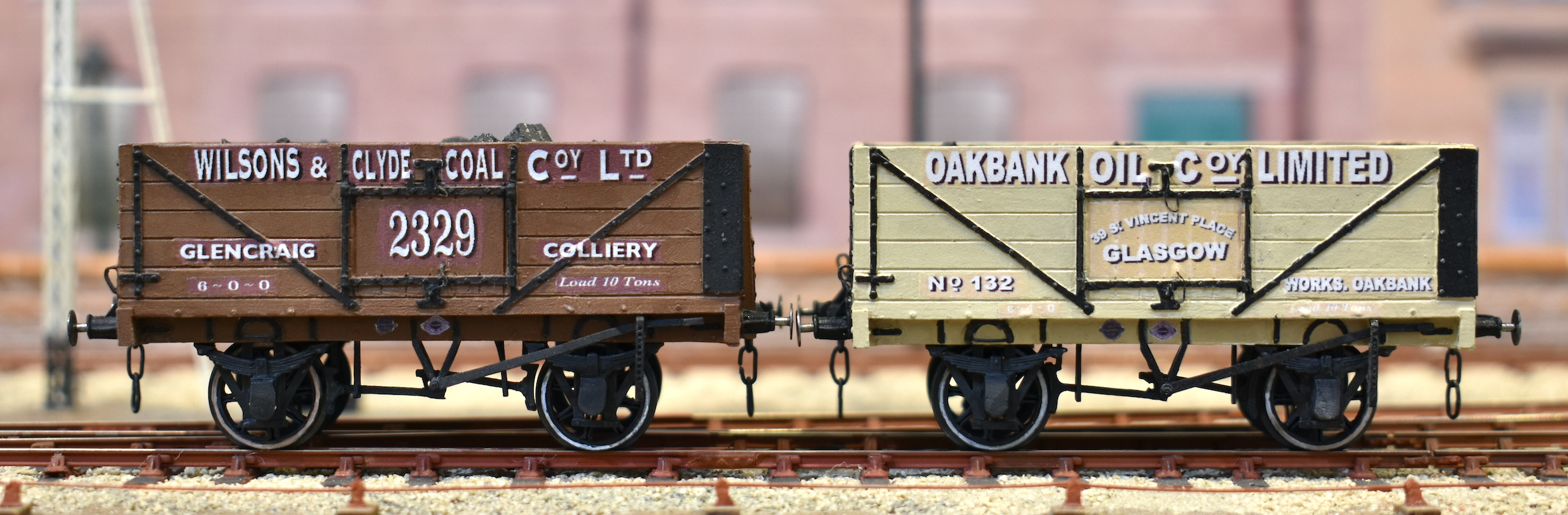 a-pair-of-private-owner-wagons-kelvinbank-a-caledonian-railway