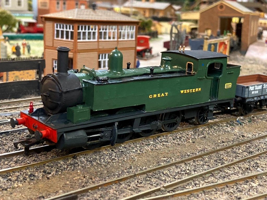 Gwr Absorbed Locos On Carmarthen Junction - Gwr Rolling Stock: Model 